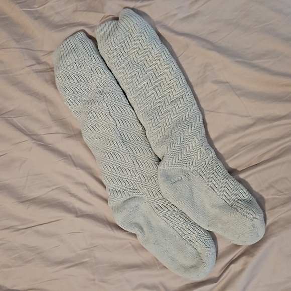 Indigo Reading Socks - Picture 1 of 3